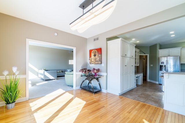 12027 Sycamore Lakes Court, Fort Wayne, IN 46814