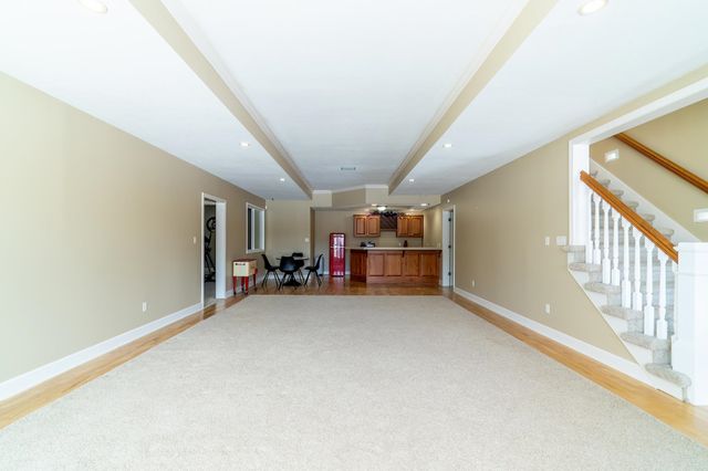 12027 Sycamore Lakes Court, Fort Wayne, IN 46814