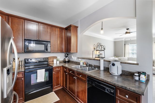2718 Dracut Ln, Nashville, TN 37211