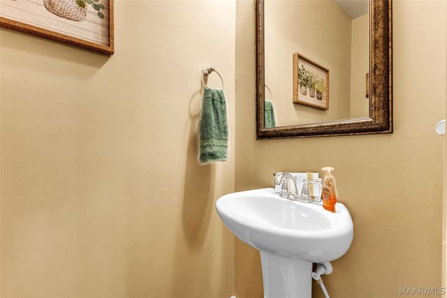 1349 Barrett Parkway, Montgomery, AL 36117