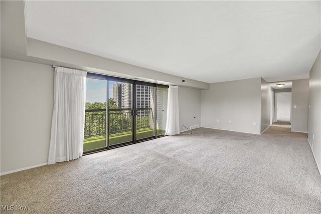 12550 Lake Avenue 706, Lakewood, OH 44107