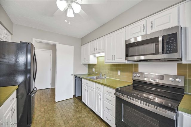 12550 Lake Avenue 706, Lakewood, OH 44107