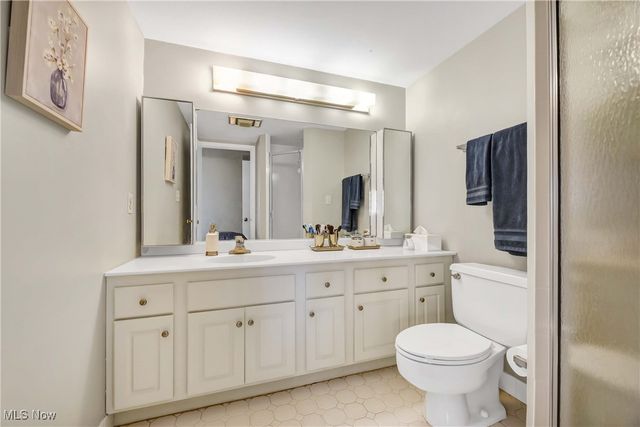 12550 Lake Avenue 706, Lakewood, OH 44107