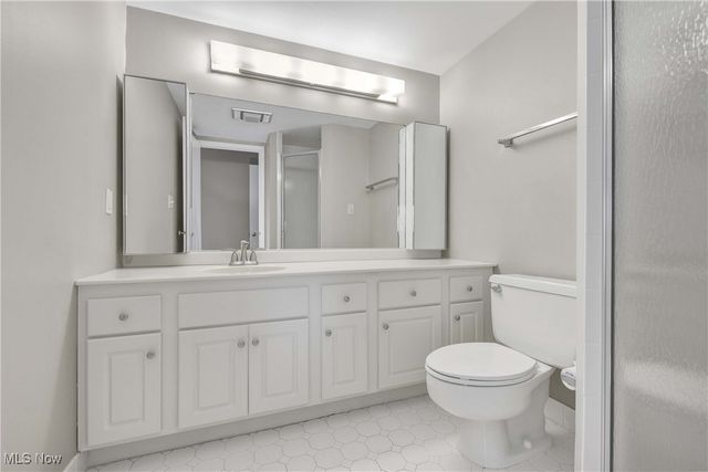 12550 Lake Avenue 706, Lakewood, OH 44107