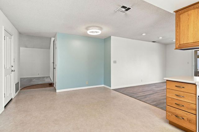 879 Carson Ave, Manteca, CA 95337