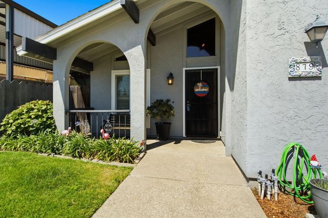 879 Carson Ave, Manteca, CA 95337