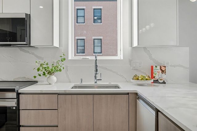 181 Maverick Street 1, Boston, MA 02128