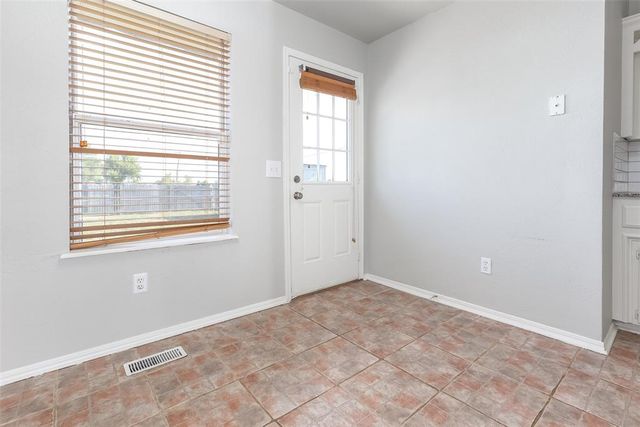907 W Tesio Way, Mustang, OK 73064