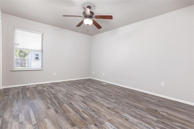 907 W Tesio Way, Mustang, OK 73064