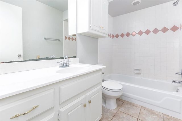 907 W Tesio Way, Mustang, OK 73064