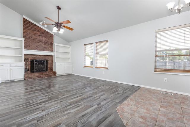 907 W Tesio Way, Mustang, OK 73064