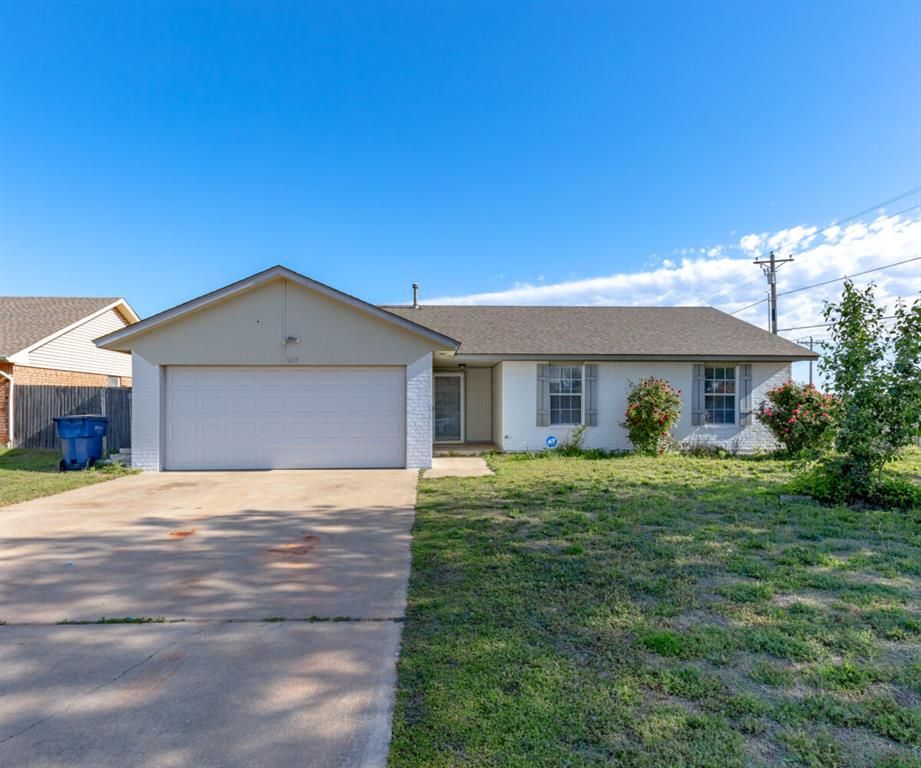 907 W Tesio Way, Mustang, OK 73064