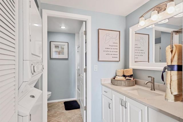 1212 BENJAMIN FRANKLIN DRIVE 1003, Sarasota, FL 34236