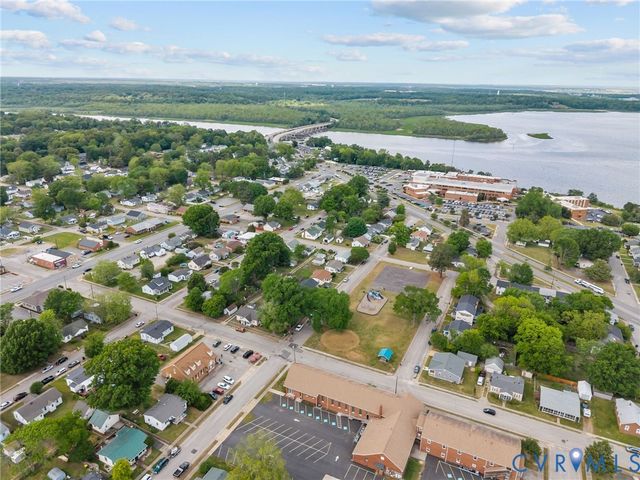 306 N 4th Ave, Hopewell, VA 23860