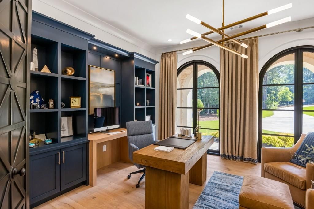 Image 30 of property listing at 200 Deerhaven Lane, Milton, GA 30004