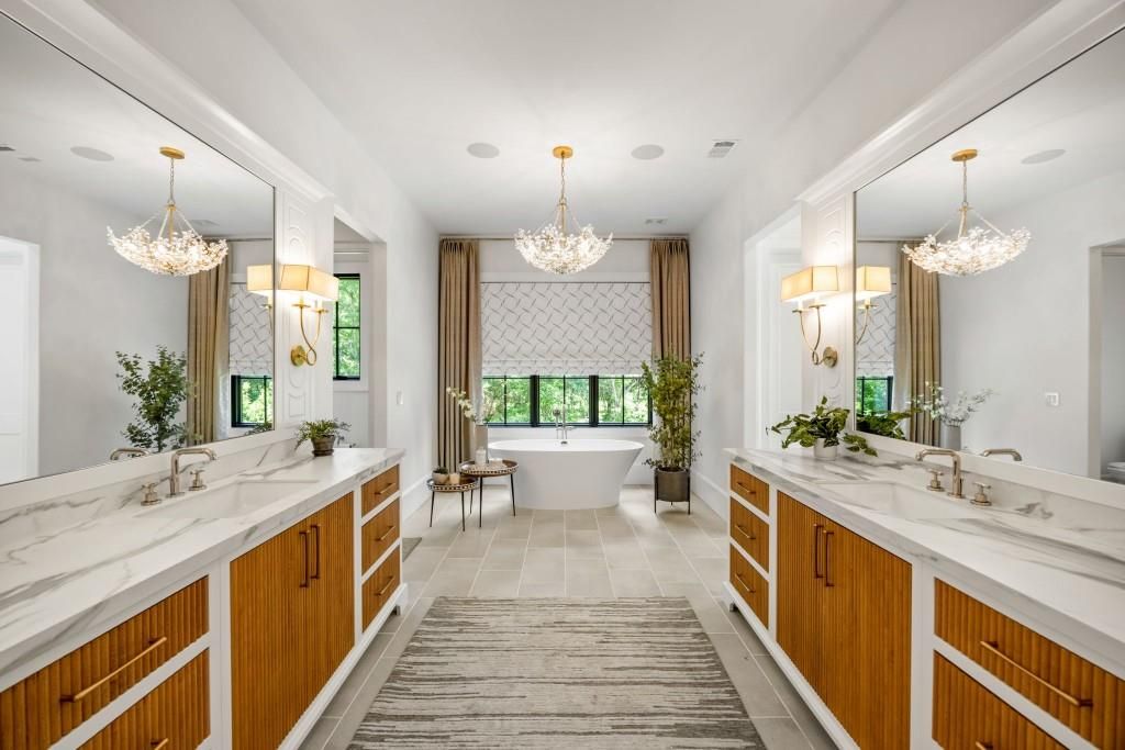 Image 37 of property listing at 200 Deerhaven Lane, Milton, GA 30004