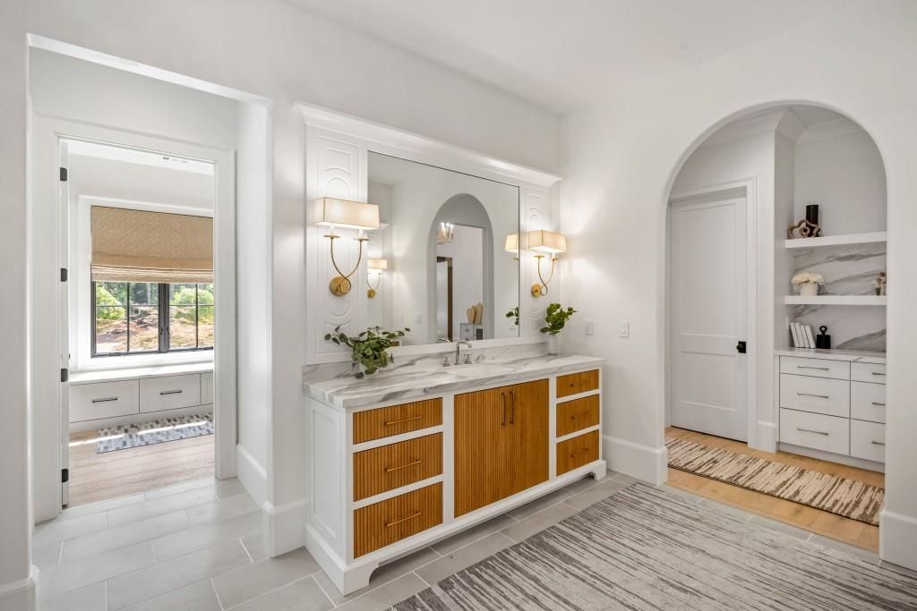 Image 39 of property listing at 200 Deerhaven Lane, Milton, GA 30004