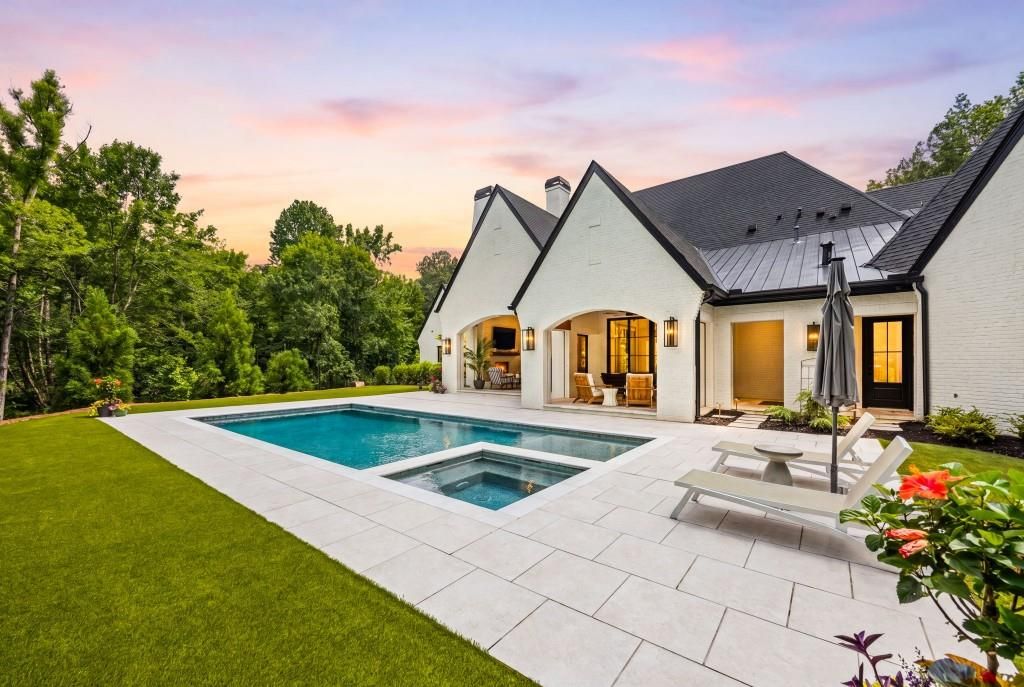 Image 78 of property listing at 200 Deerhaven Lane, Milton, GA 30004