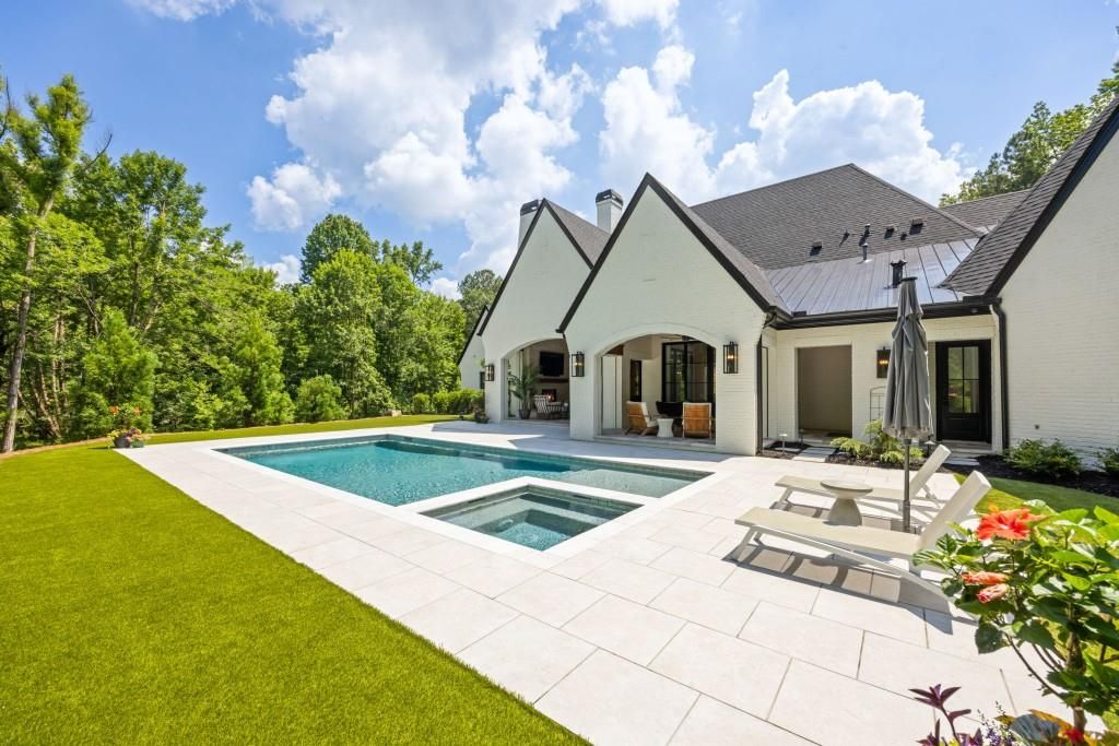 Image 82 of property listing at 200 Deerhaven Lane, Milton, GA 30004