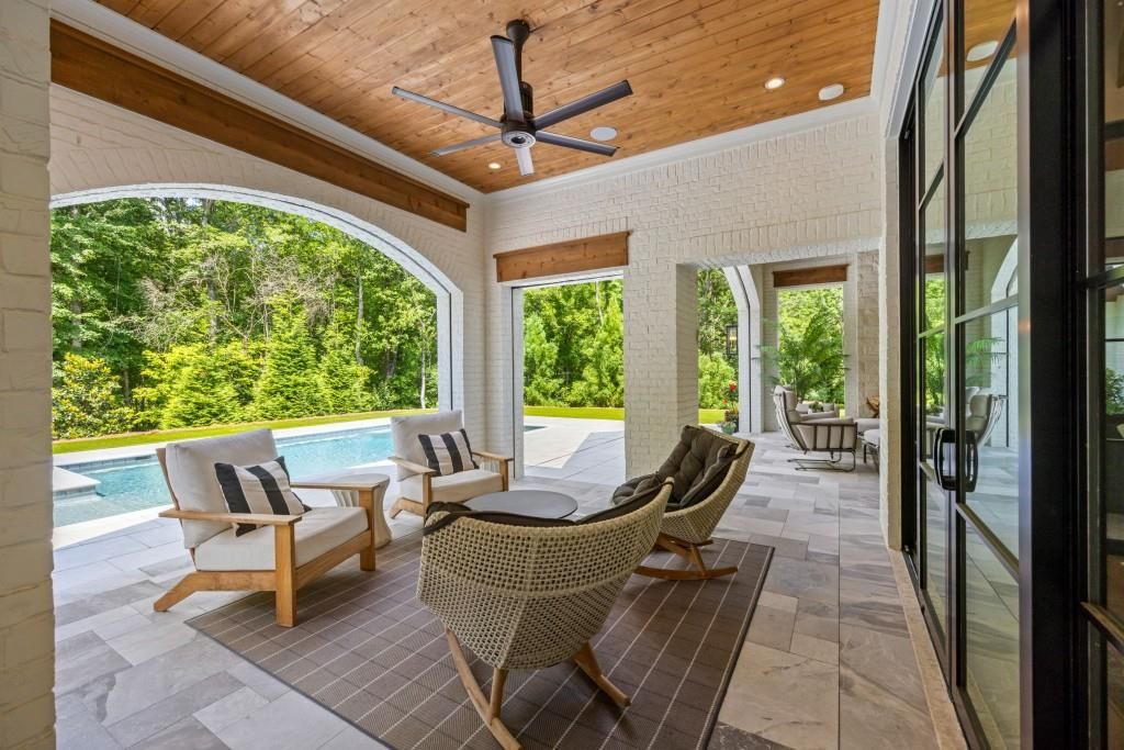 Image 85 of property listing at 200 Deerhaven Lane, Milton, GA 30004