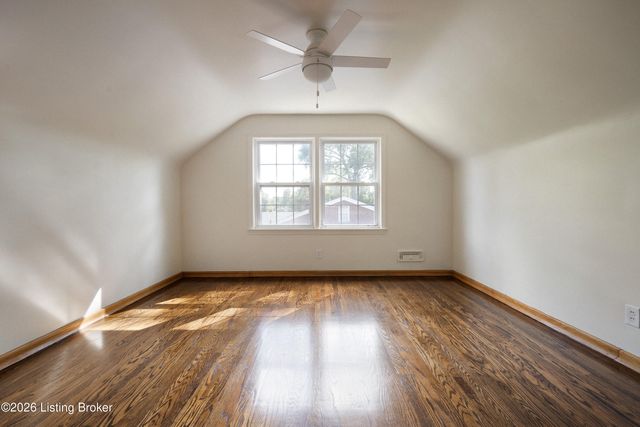 4609 Tween Rd, Louisville, KY 40207