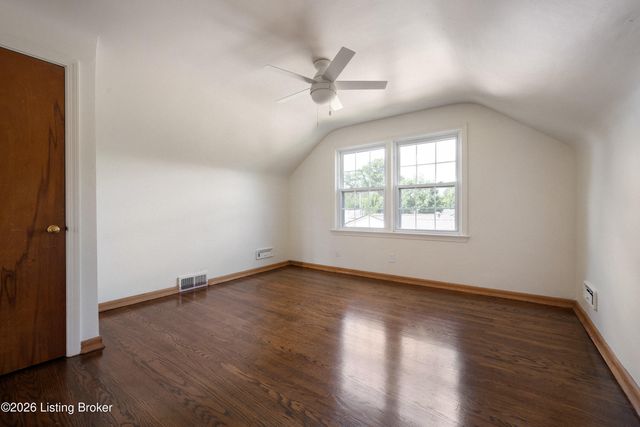 4609 Tween Rd, Louisville, KY 40207