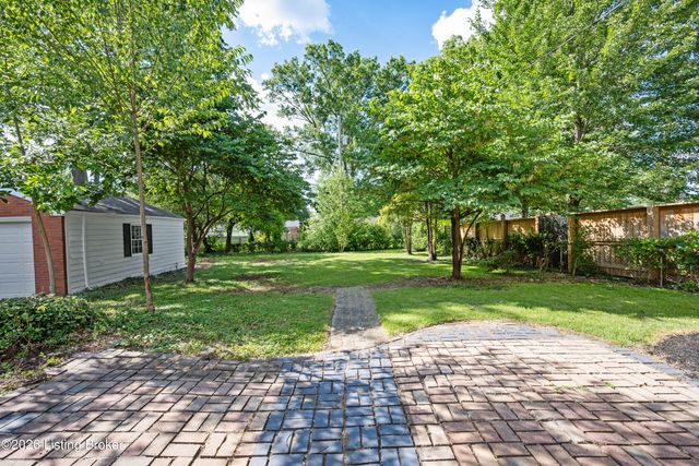 4609 Tween Rd, Louisville, KY 40207