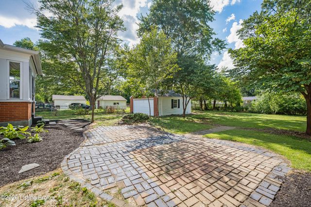 4609 Tween Rd, Louisville, KY 40207