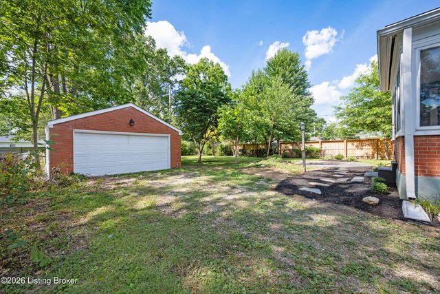 4609 Tween Rd, Louisville, KY 40207