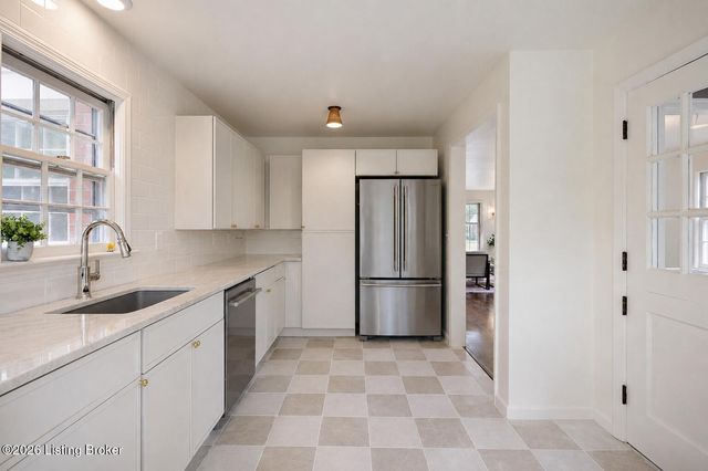 4609 Tween Rd, Louisville, KY 40207
