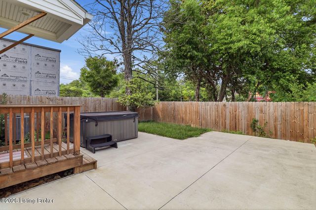 1115 Schiller Ave, Louisville, KY 40204