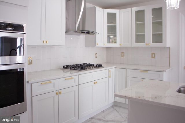 124 WARWICK RD, Lawnside, NJ 08045