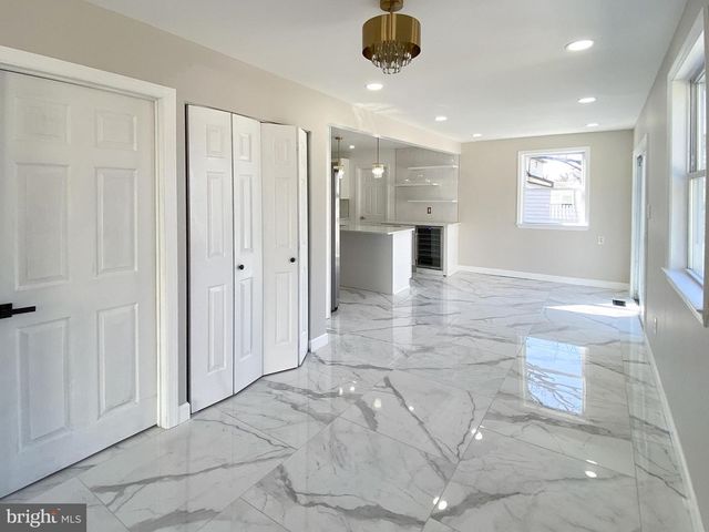 124 WARWICK RD, Lawnside, NJ 08045