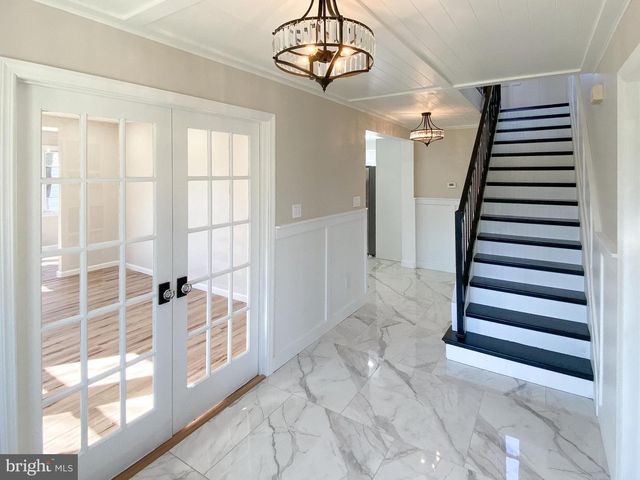 124 WARWICK RD, Lawnside, NJ 08045