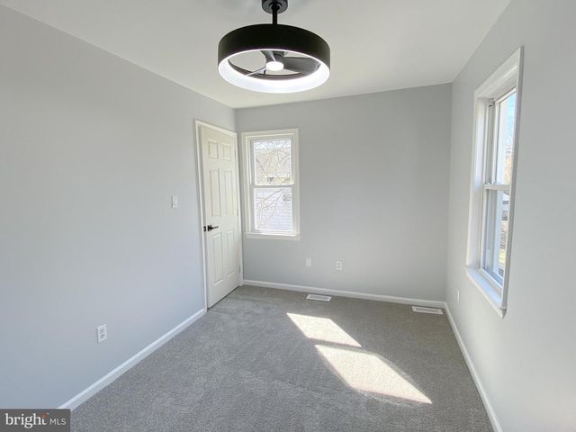 124 WARWICK RD, Lawnside, NJ 08045
