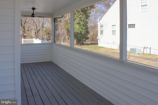 124 WARWICK RD, Lawnside, NJ 08045