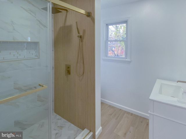 124 WARWICK RD, Lawnside, NJ 08045