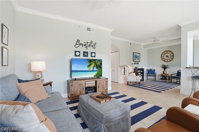 3820 Sawgrass WAY 3037, Naples, FL 34112