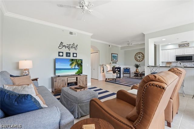 3820 Sawgrass WAY 3037, Naples, FL 34112