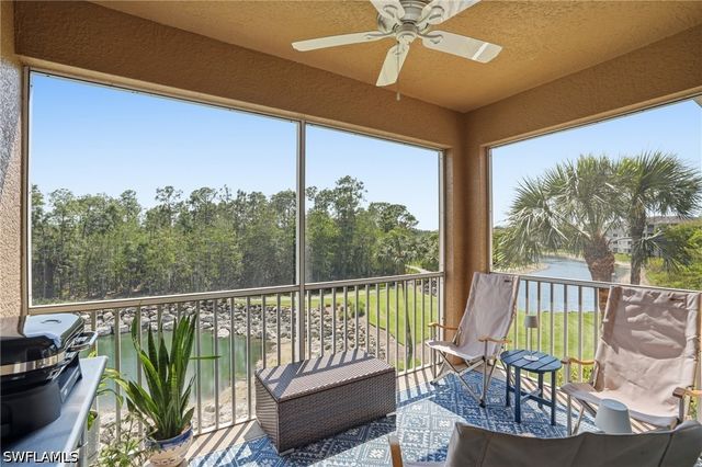 3820 Sawgrass WAY 3037, Naples, FL 34112