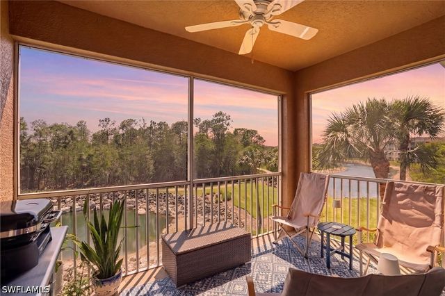 3820 Sawgrass WAY 3037, Naples, FL 34112