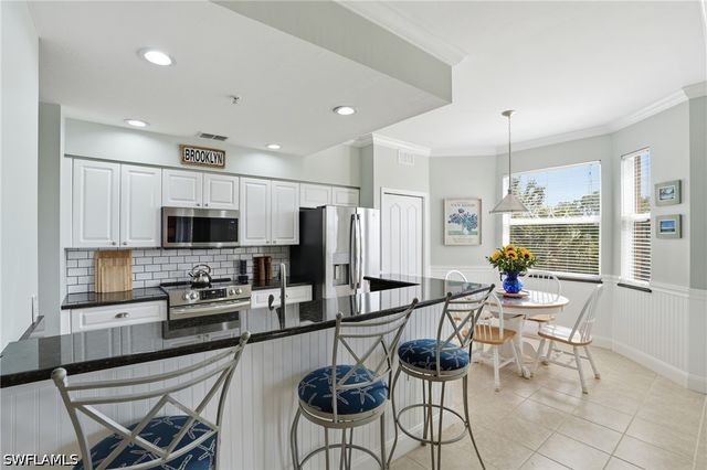 3820 Sawgrass WAY 3037, Naples, FL 34112