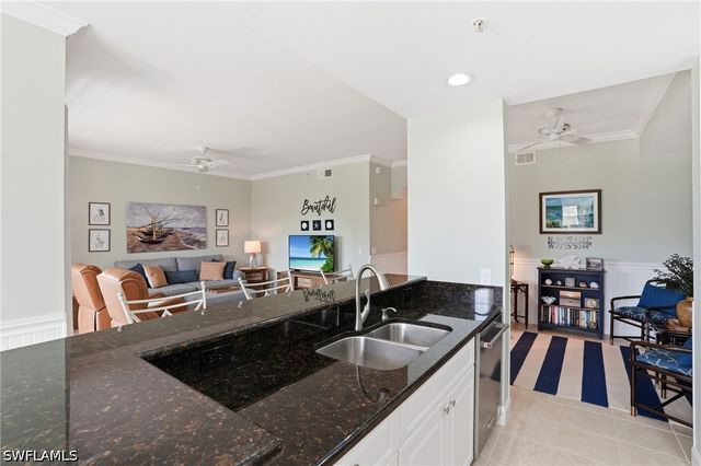 3820 Sawgrass WAY 3037, Naples, FL 34112