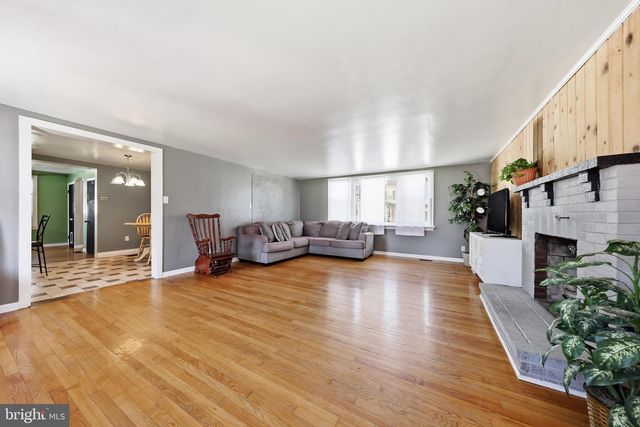 11 CARROLL ST, Thurmont, MD 21788