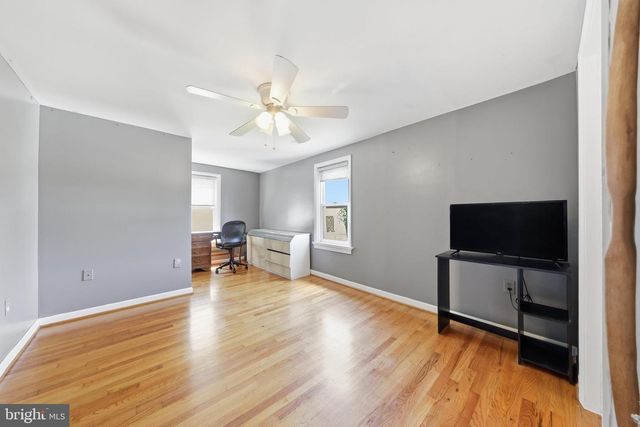 11 CARROLL ST, Thurmont, MD 21788