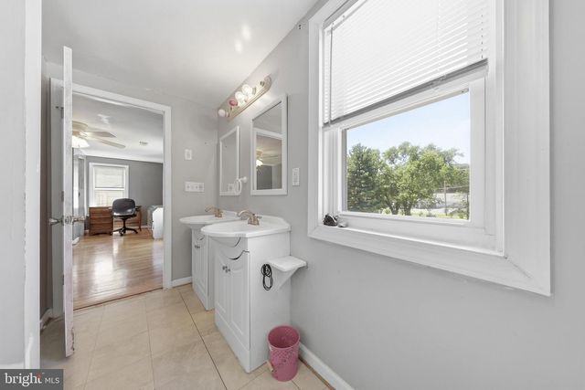 11 CARROLL ST, Thurmont, MD 21788