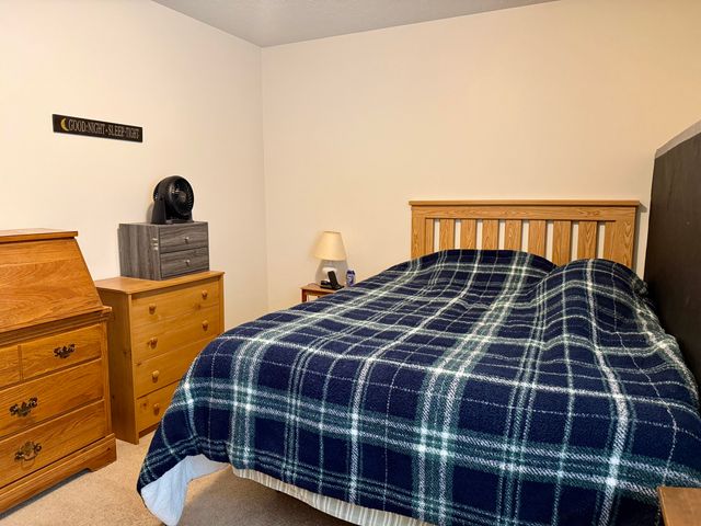 418 6th Street, Manistee, MI 49660