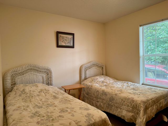 418 6th Street, Manistee, MI 49660