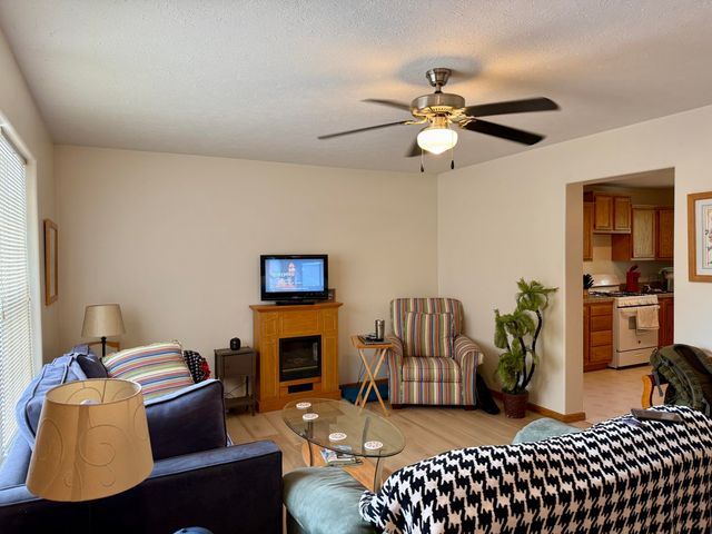 418 6th Street, Manistee, MI 49660