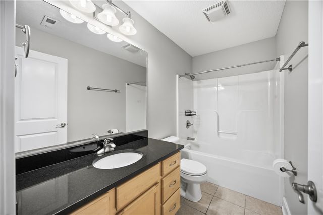 506 NW Crestview Court, Ankeny, IA 50023